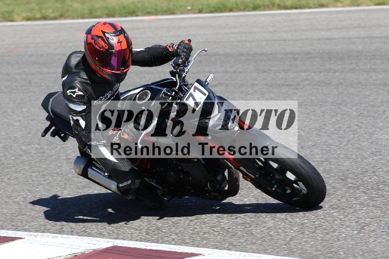 /Archiv-2025/48 25.08.2025 Cornu Master School ADR/gruen-vert/71